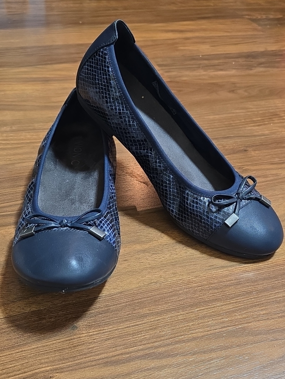 Vionic Spark Minnia Navy Snakeskin Ballet Flats